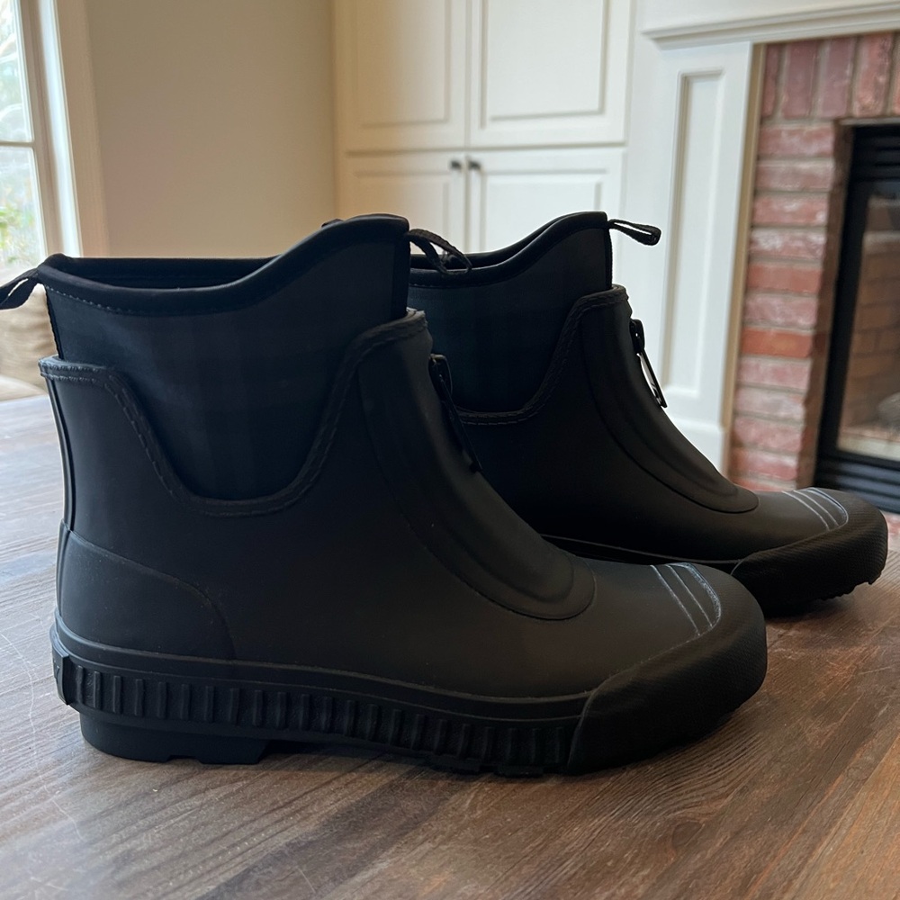 Burberry Flinton Vintage Check Rubber Rain Boots